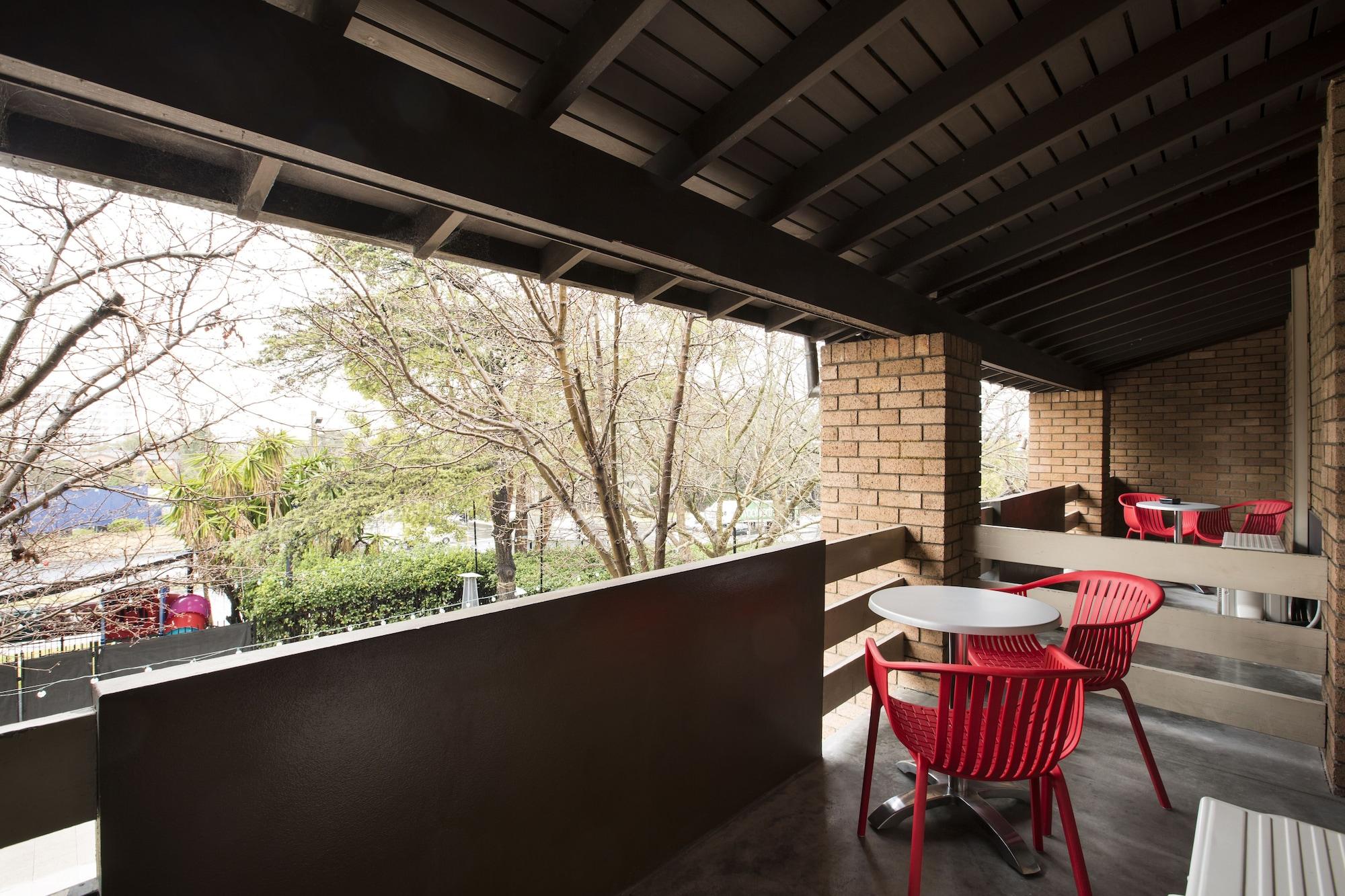 Nightcap At The Ranch Hotel Sidney Exterior foto